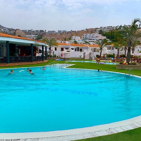 Ocean Breeze And Seaview Resort Адехе Екстериор снимка