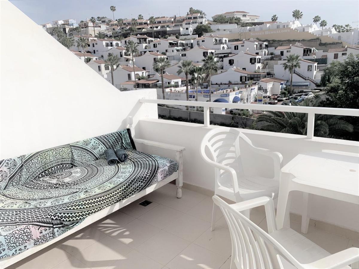 Ocean Breeze And Seaview Resort Адехе Екстериор снимка